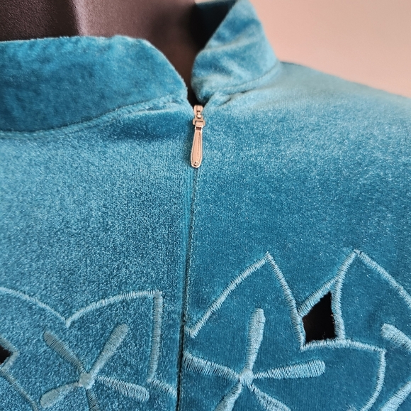 Vintage 80's teal velvet kaftan/moomoo style housecoat - Picture 2 of 6